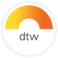 DIM TO WARM - passt die Lichtfarbe beim Dimmen an. Je geringer die Leuchtstärke, desto wärmer die Lichtfarbe